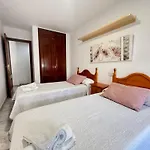 Апартаменти Desconectaengalicia Cesteiros, Piscina, 100m Playa Silgar