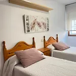 公寓 Desconectaengalicia Cesteiros, Piscina, 100m Playa Silgar 桑亨霍